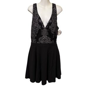 NWT Windsor Embellished Black Special Occasion Party Dress